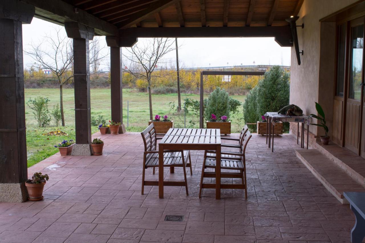 Casa Rural Pilon Del Fraile Оропеса Екстериор снимка